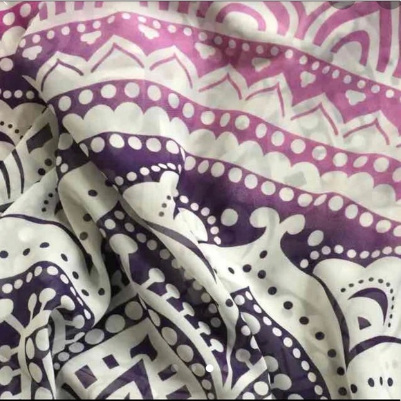 Aztec Printed Roundie Mandela Blanket/Tapestry - Picture 7 of 8